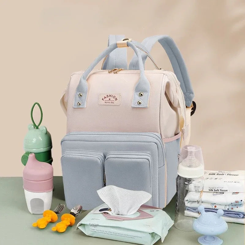 sac à dos à langer spacieux 